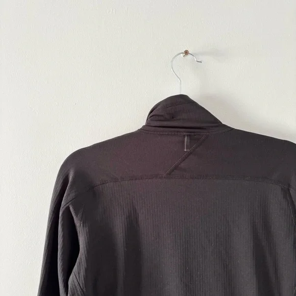 Haglofs Men’s Alder Jacket Full-Zip Lightweight Textured Zip Pockets Black